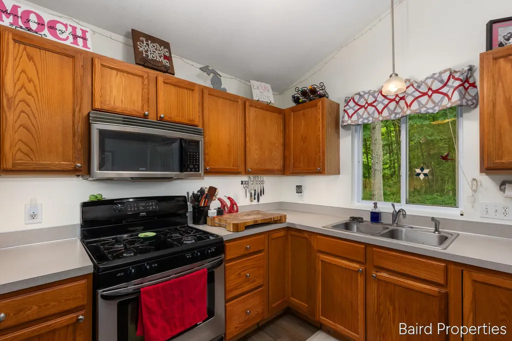 11227 Barnsley Road SE Lowell Charter Township MI 49331