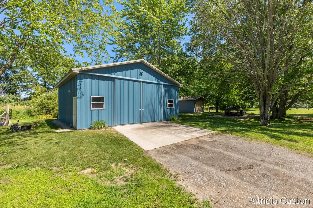 5295 S Eden Lake Road Eden Township MI 49405