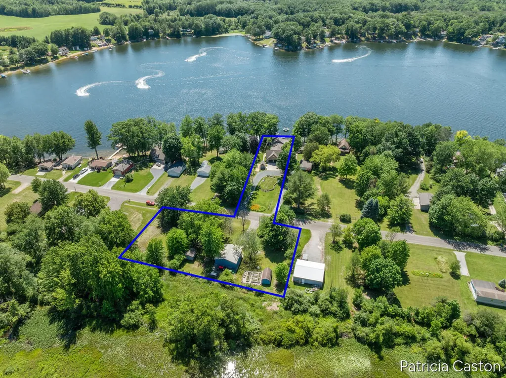 5295 S Eden Lake Road Eden Township MI 49405
