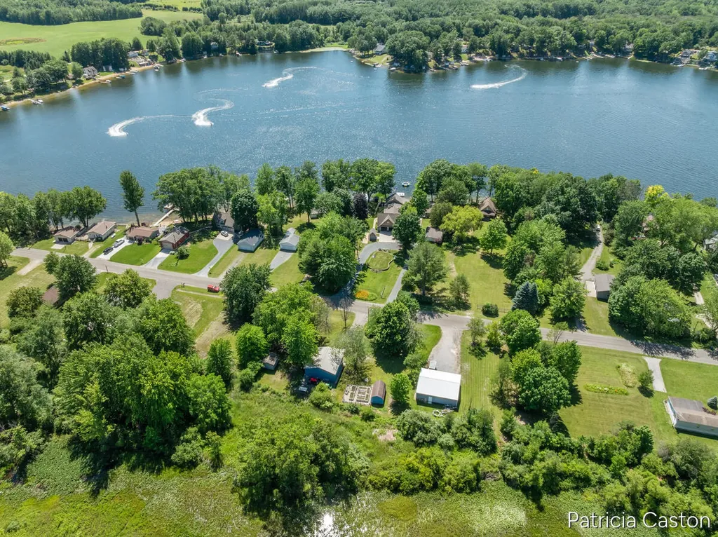5295 S Eden Lake Road Eden Township MI 49405