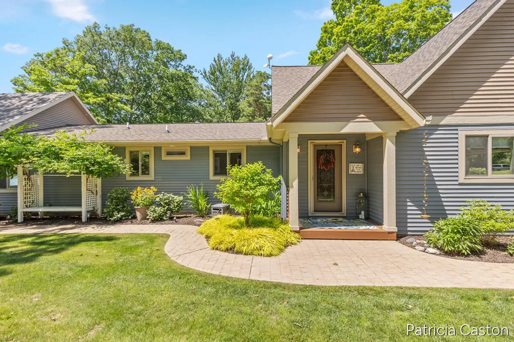 5295 S Eden Lake Road Eden Township MI 49405