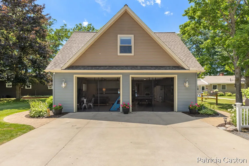 5295 S Eden Lake Road Eden Township MI 49405