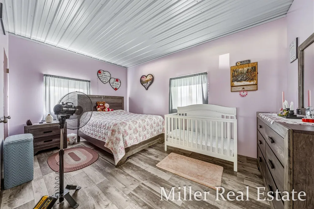 9607 S Barryville Road Maple Grove Township MI 49050