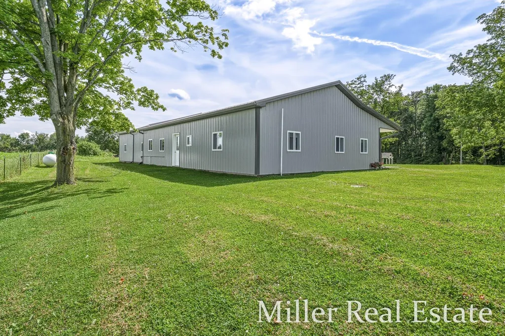 9607 S Barryville Road Maple Grove Township MI 49050
