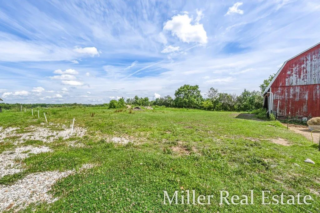 9607 S Barryville Road Maple Grove Township MI 49050