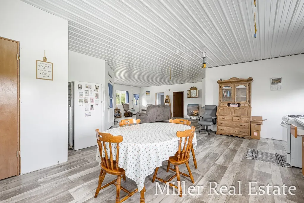 9607 S Barryville Road Maple Grove Township MI 49050