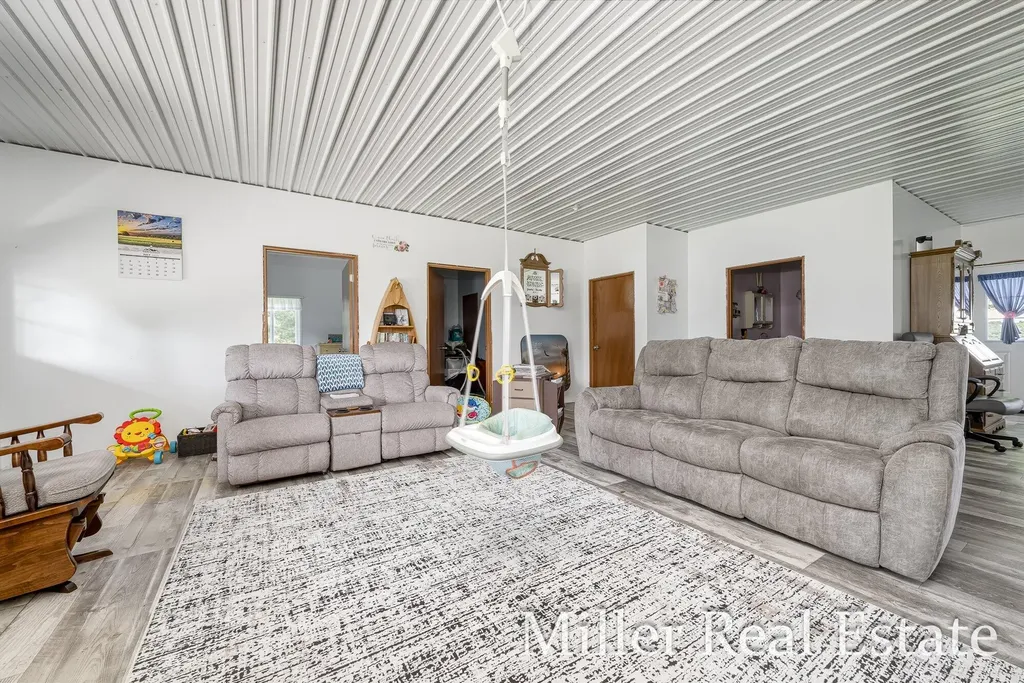 9607 S Barryville Road Maple Grove Township MI 49050