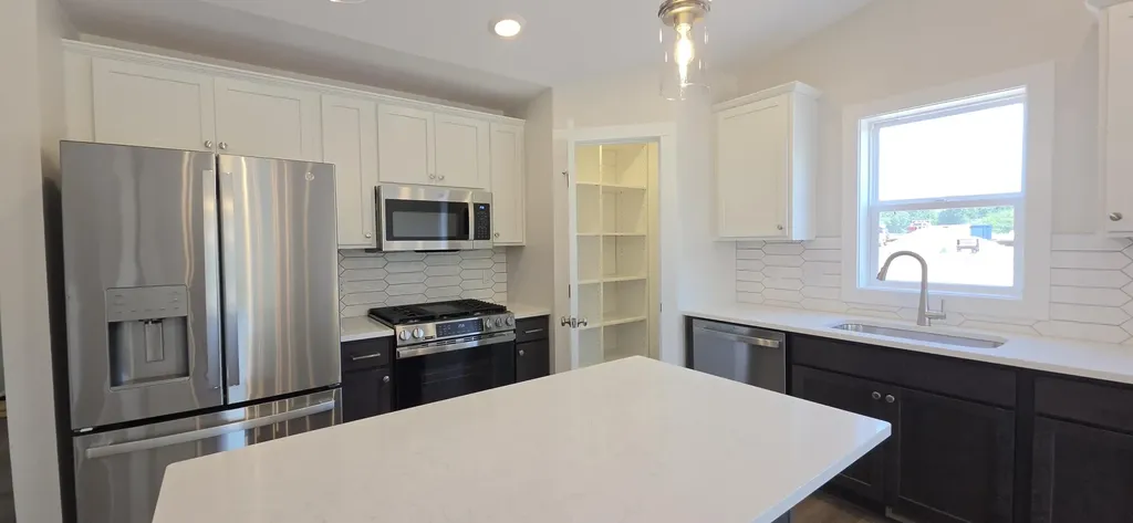 6596 Bellflower Drive SW Zeeland Charter Township MI 49464