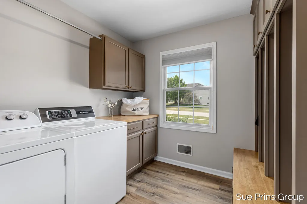 6296 Sheldon Drive Georgetown Charter Township MI 49426