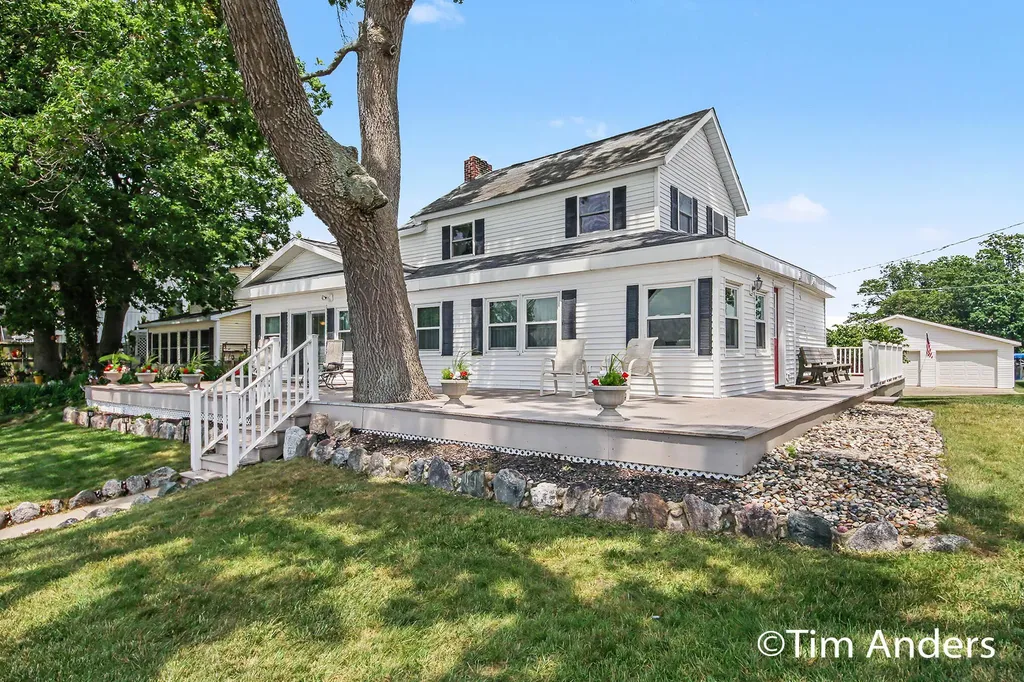 10992 Boniface Point Drive Prairieville Township MI 49080