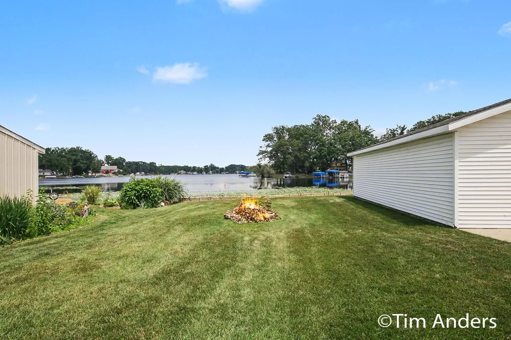 10992 Boniface Point Drive Prairieville Township MI 49080