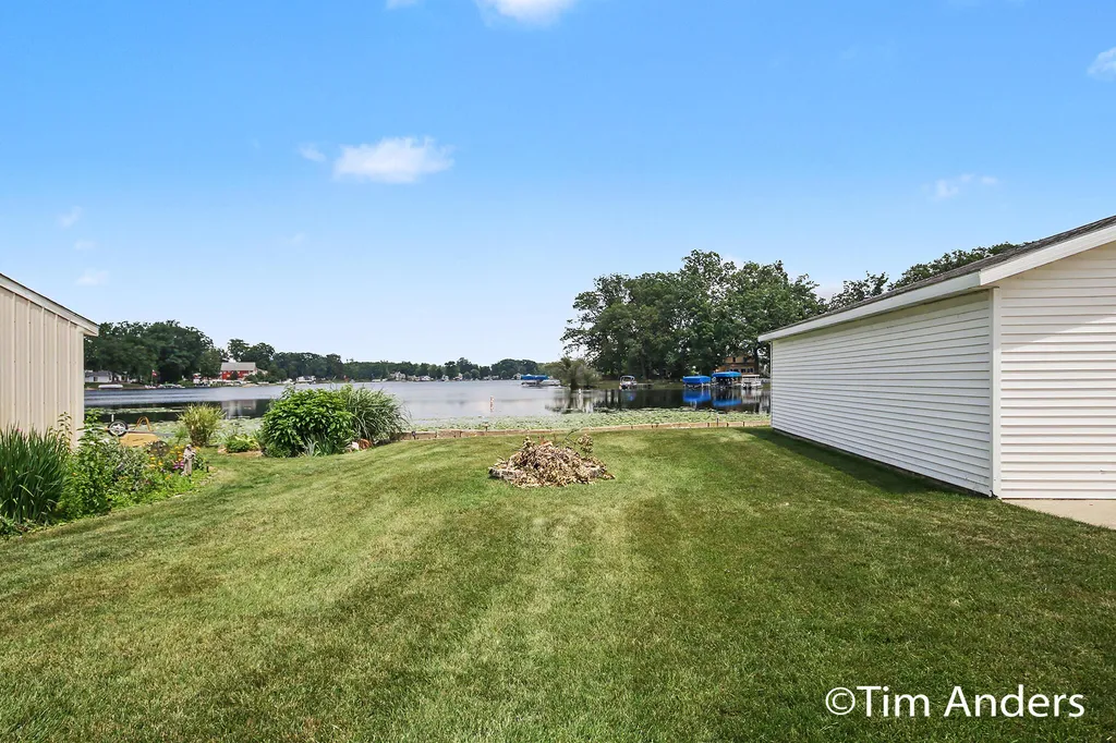 10992 Boniface Point Drive Prairieville Township MI 49080