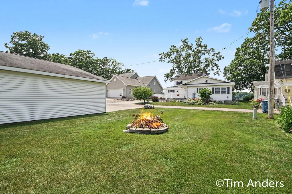 10992 Boniface Point Drive Prairieville Township MI 49080