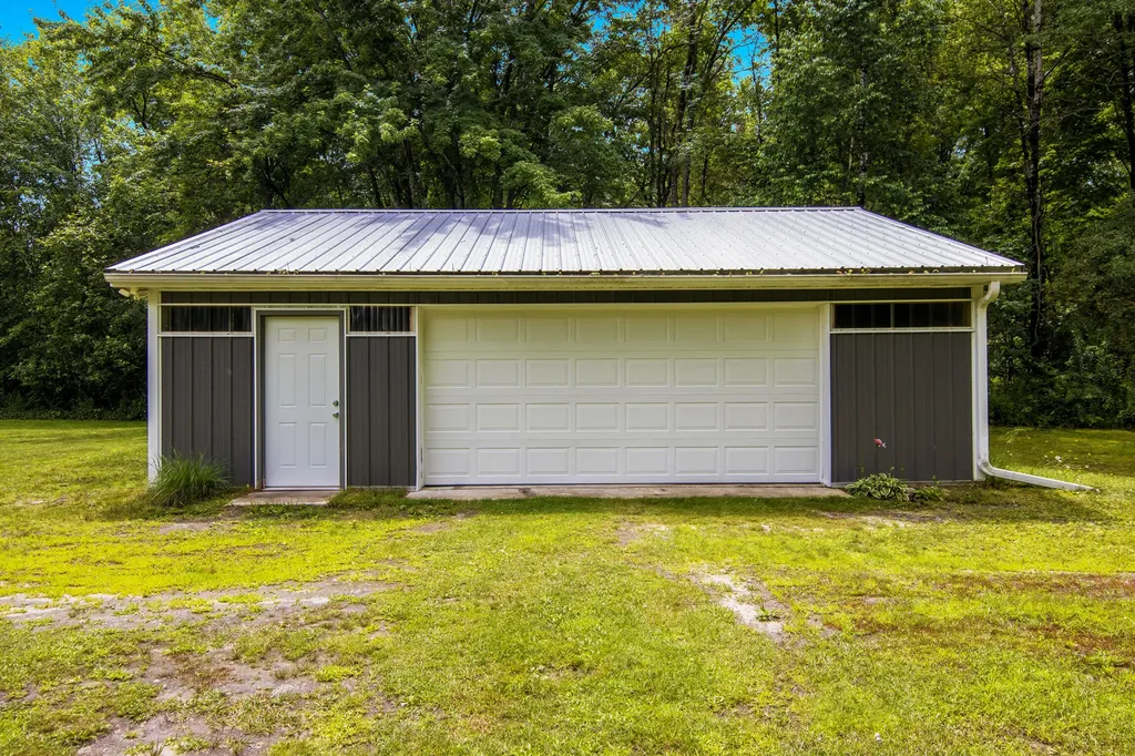 16088 Bentley Road Colfax Township MI 49683