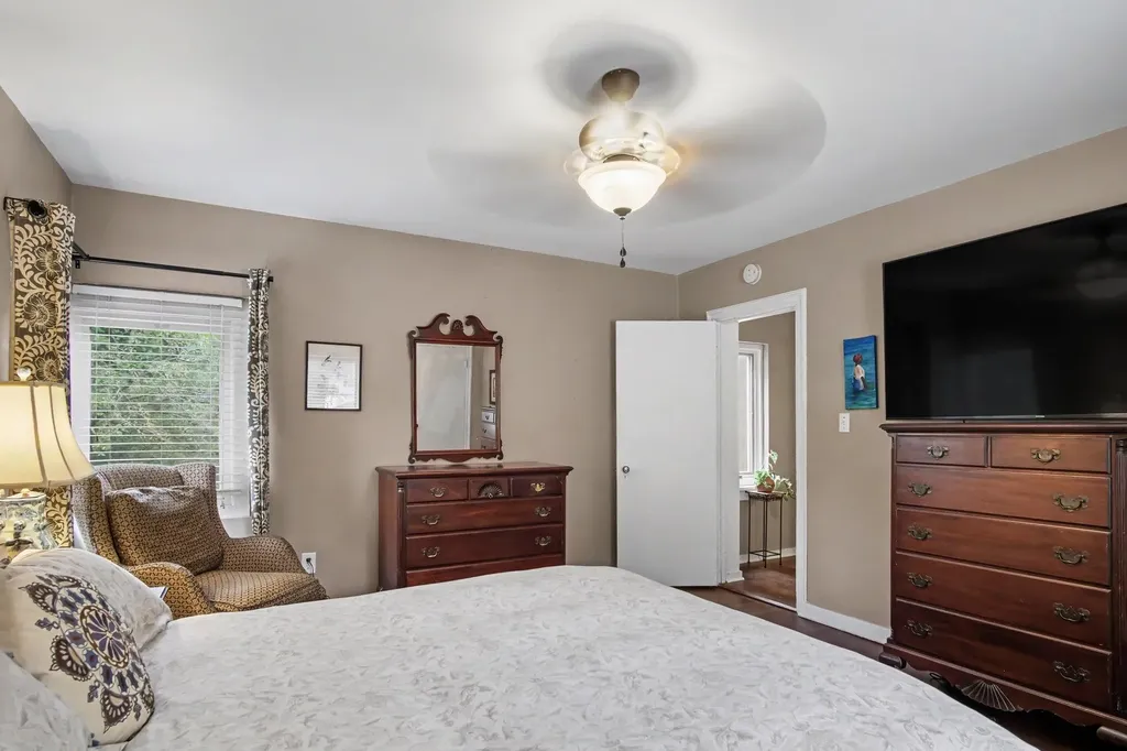 310 Aurora Street SE Grand Rapids City MI 49507