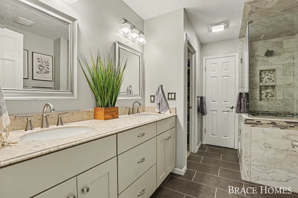 13519 Missy's Way Lowell Charter Township MI 49331