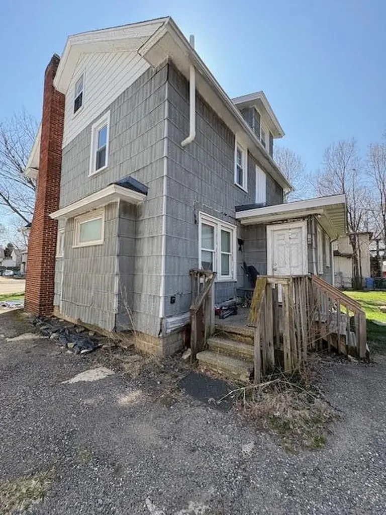 1006 S Pennsylvania Avenue Lansing City MI 48912