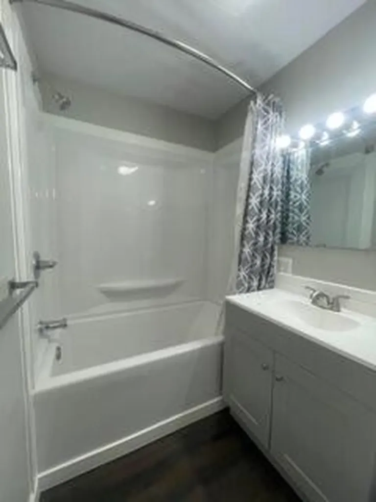 204 W Berry Avenue Lansing City MI 48910