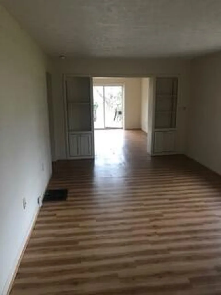 204 W Berry Avenue Lansing City MI 48910