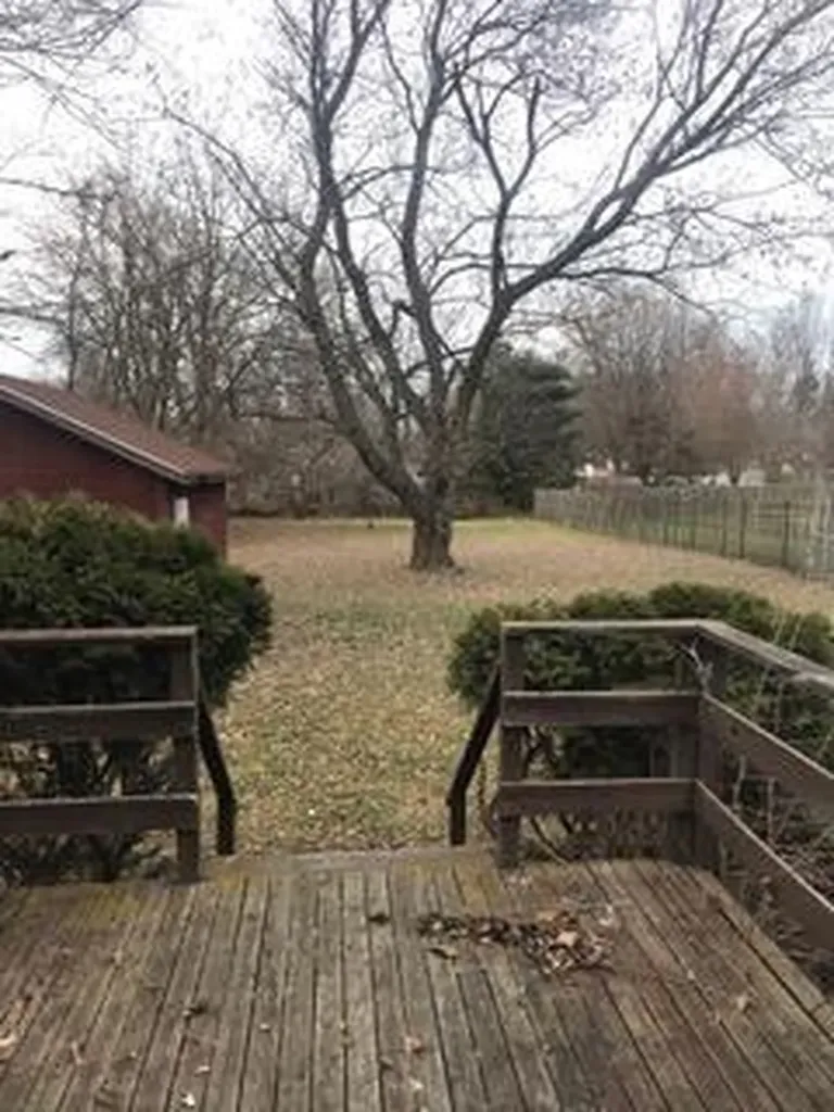 204 W Berry Avenue Lansing City MI 48910