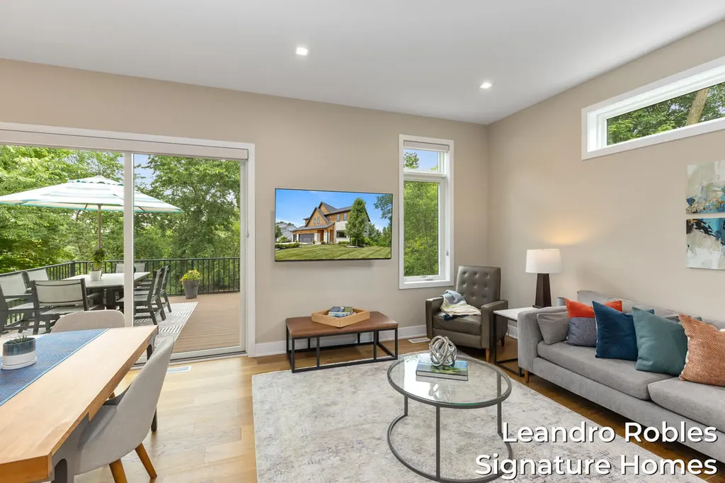 6 Fox Point Court NE Grand Rapids Charter Township MI 49301