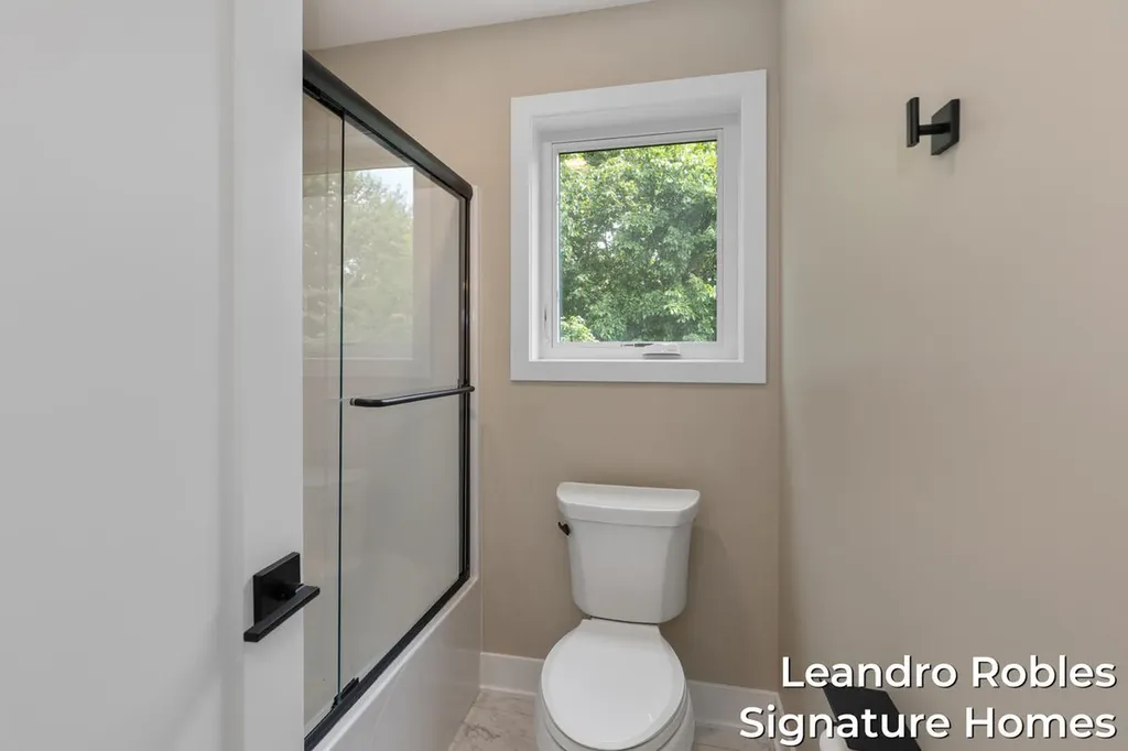 6 Fox Point Court NE Grand Rapids Charter Township MI 49301