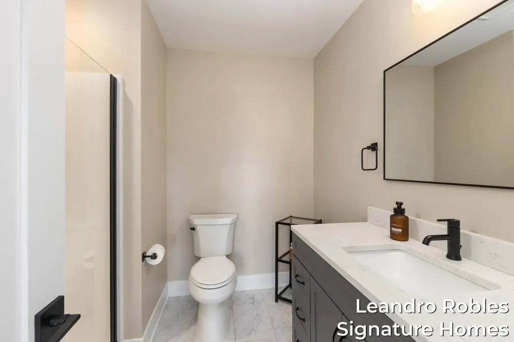 6 Fox Point Court NE Grand Rapids Charter Township MI 49301