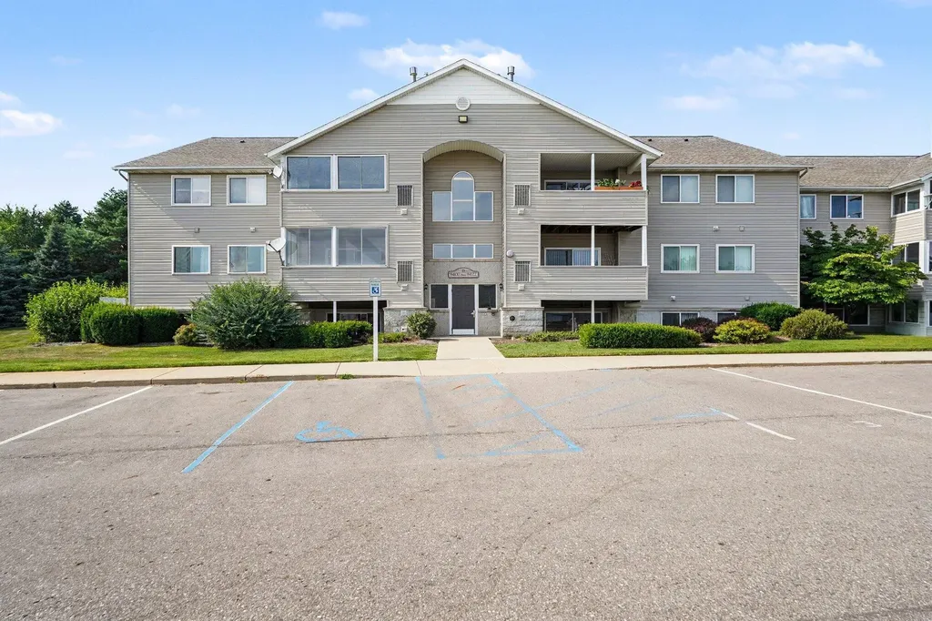 8416 N Jasonville Court SE Caledonia Township MI 49316