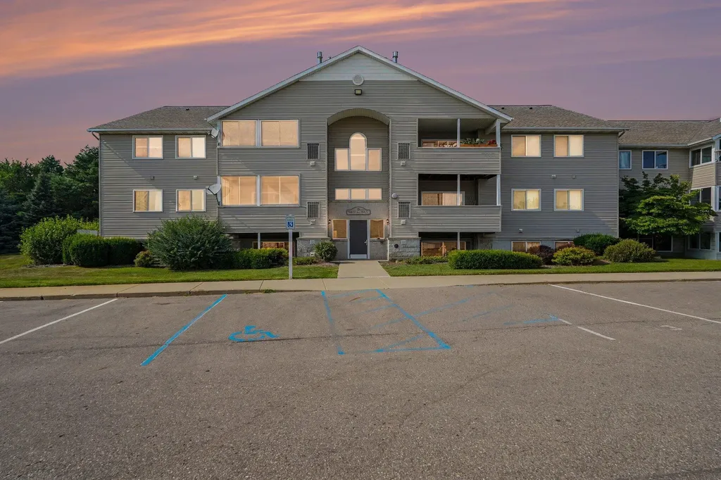 8416 N Jasonville Court SE Caledonia Township MI 49316