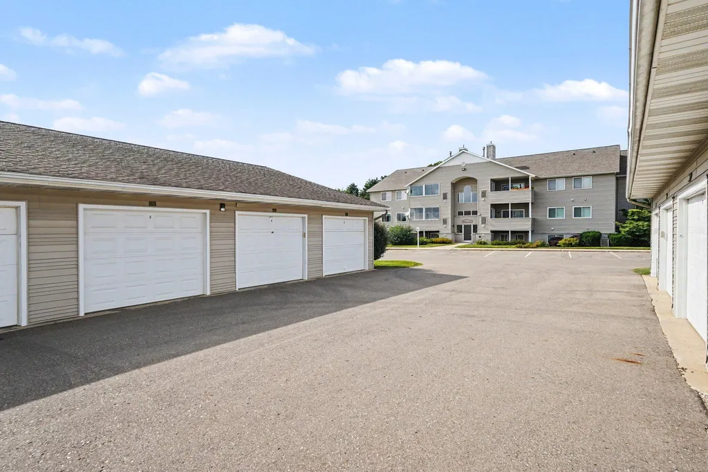 8416 N Jasonville Court SE Caledonia Township MI 49316