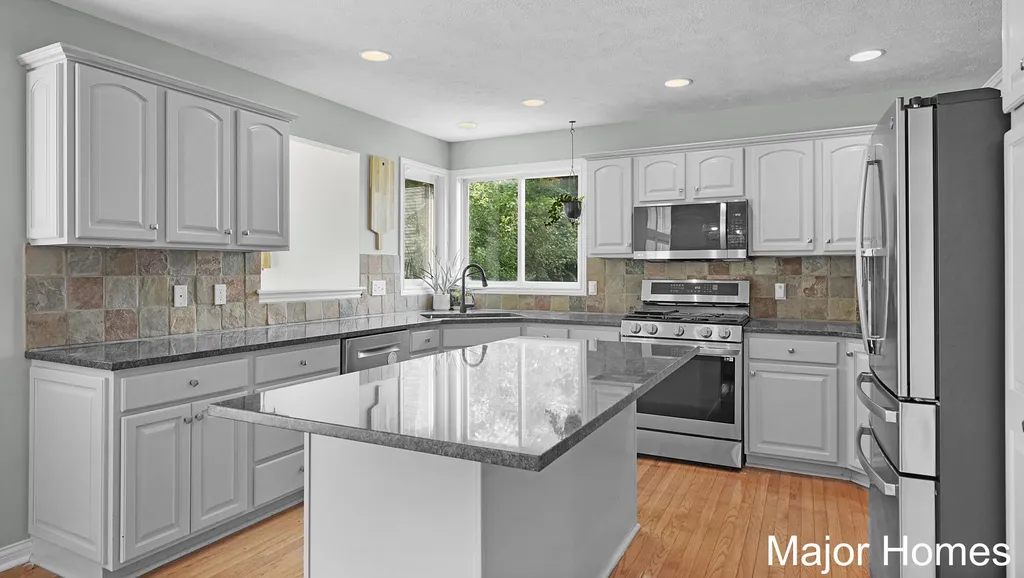 3480 Meadow Grove Drive SE Kentwood City MI 49512