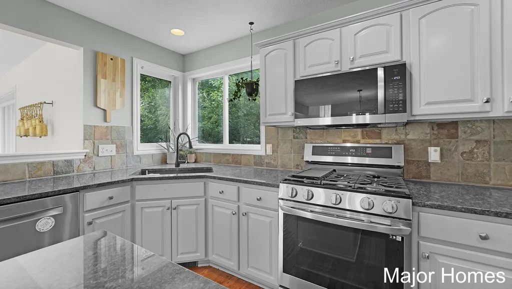 3480 Meadow Grove Drive SE Kentwood City MI 49512