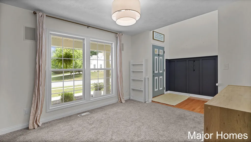 3480 Meadow Grove Drive SE Kentwood City MI 49512