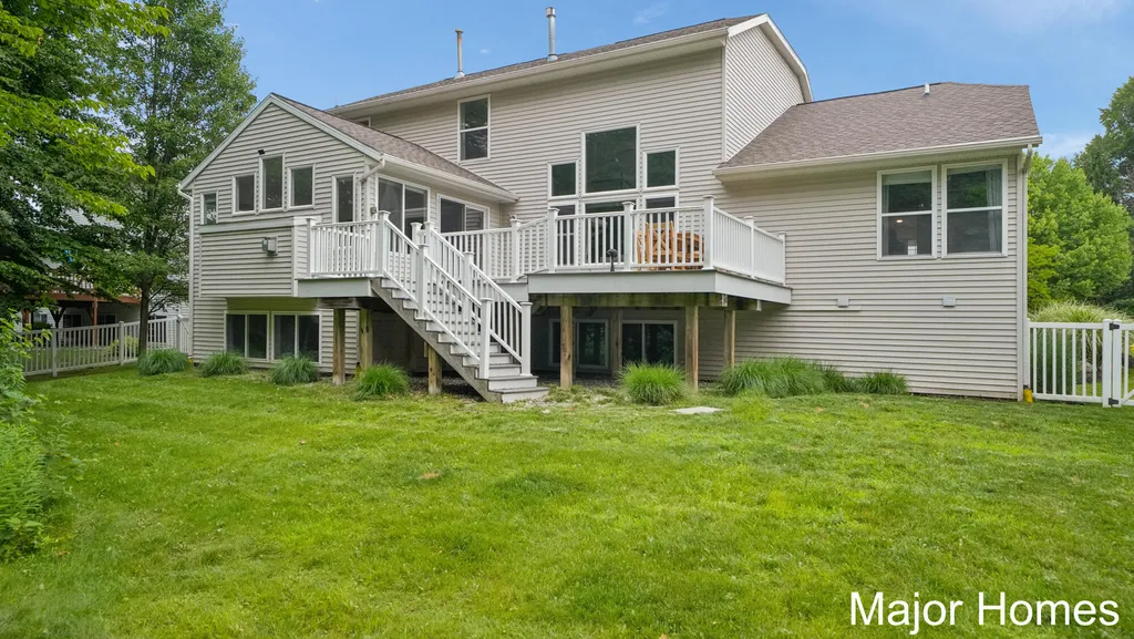 3480 Meadow Grove Drive SE Kentwood City MI 49512