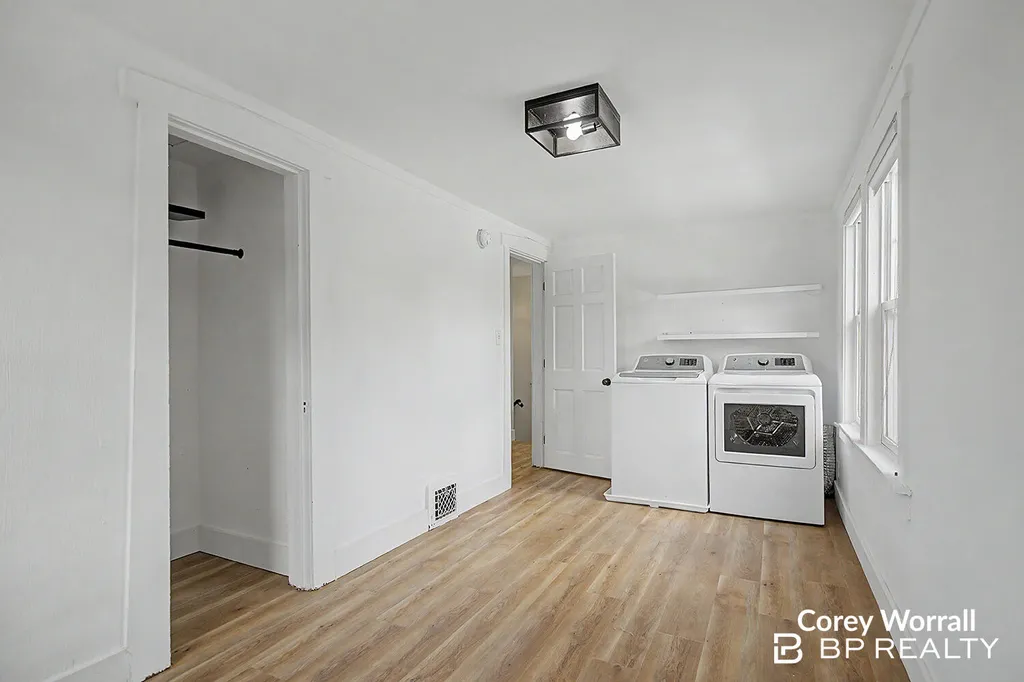 2941 Coit Avenue NE Grand Rapids City MI 49505