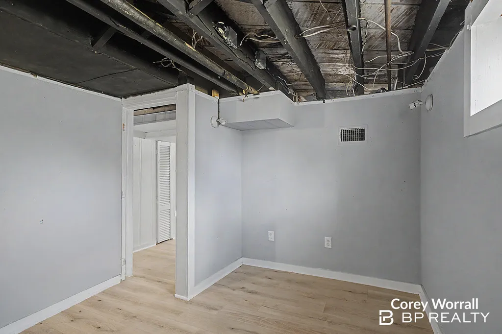 2941 Coit Avenue NE Grand Rapids City MI 49505
