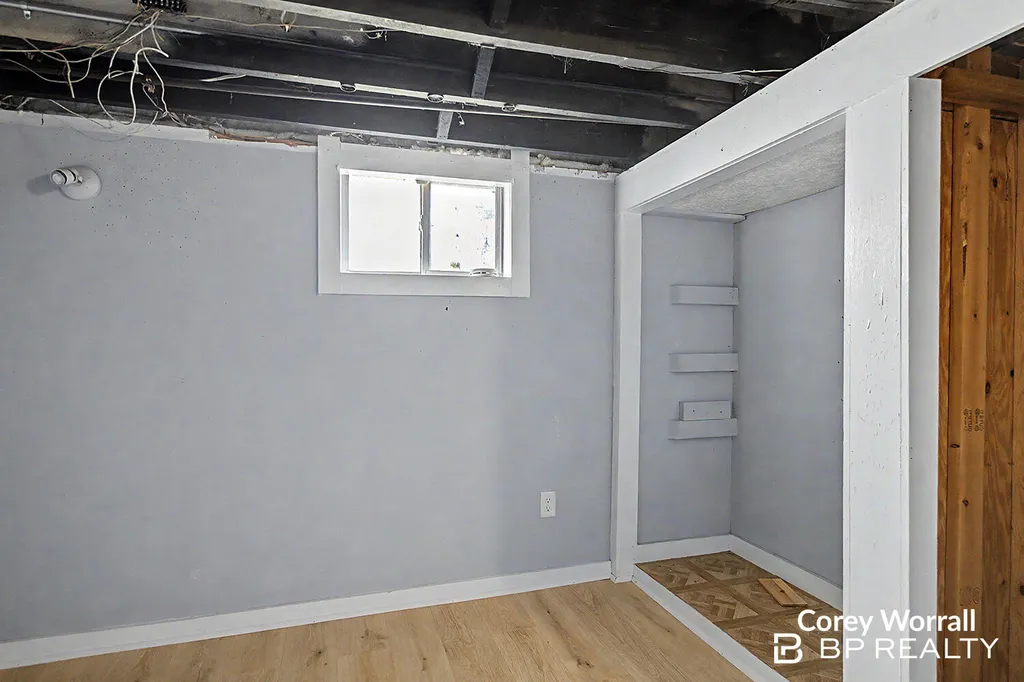 2941 Coit Avenue NE Grand Rapids City MI 49505