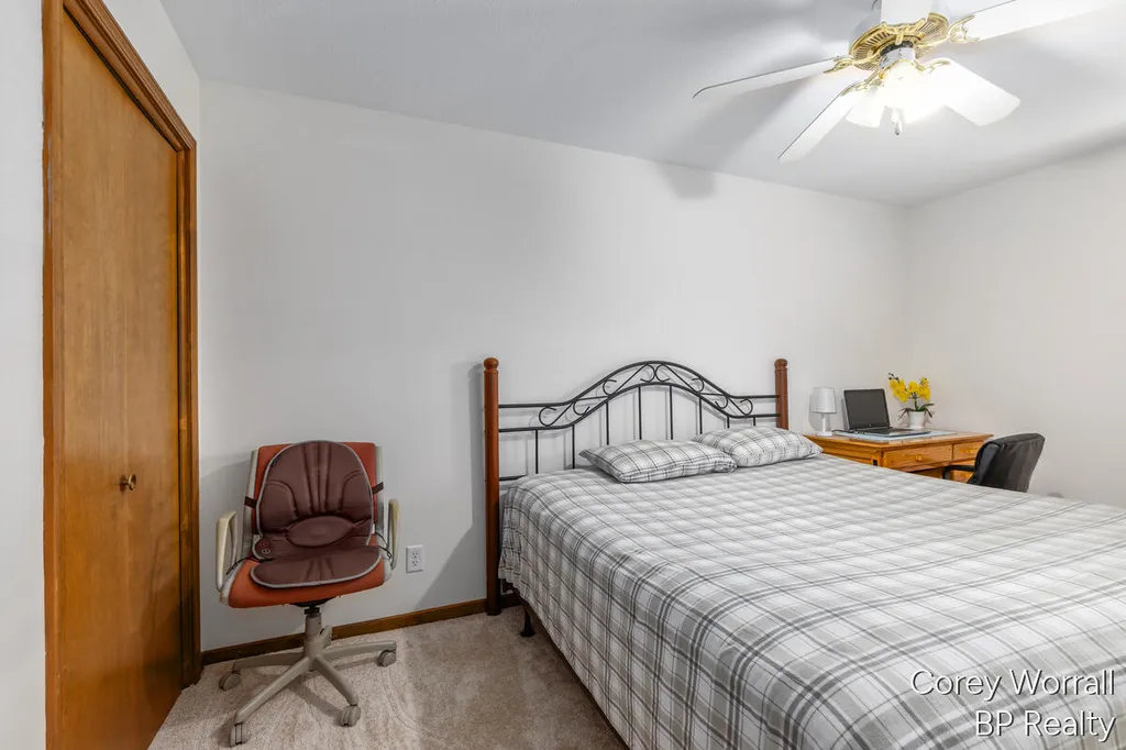 686 Andover Street SE Kentwood City MI 49548