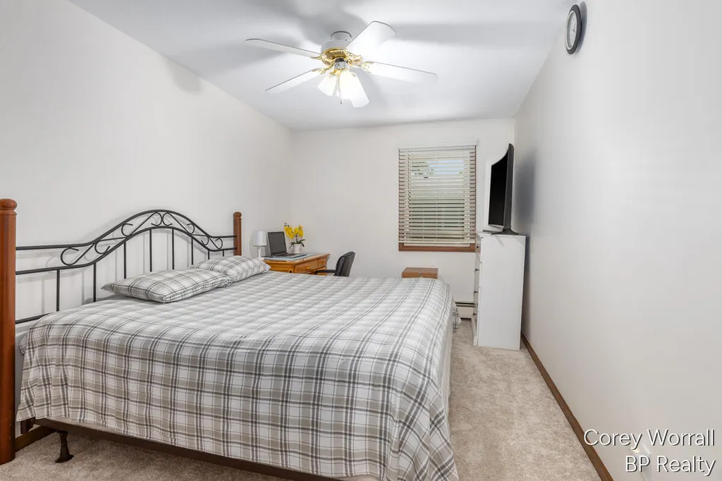 686 Andover Street SE Kentwood City MI 49548