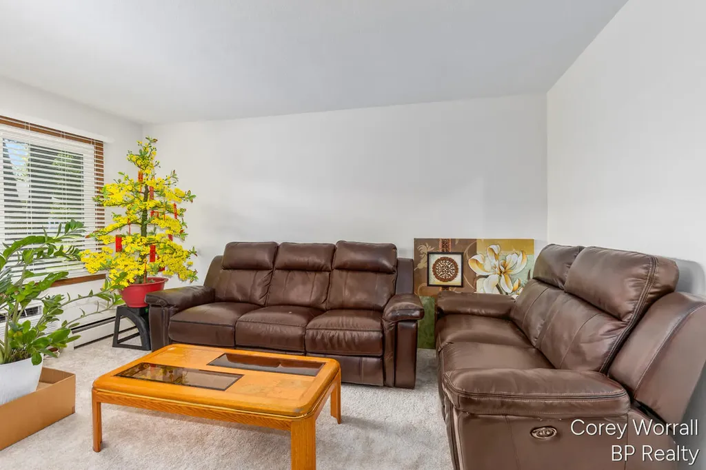 686 Andover Street SE Kentwood City MI 49548