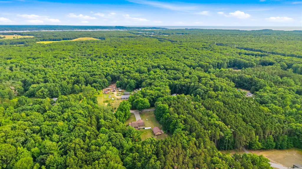 6024 Hancock Road Montague Township MI 49437