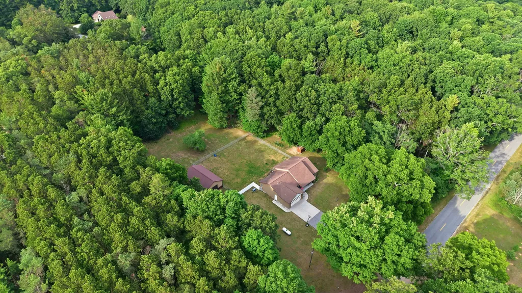 6024 Hancock Road Montague Township MI 49437