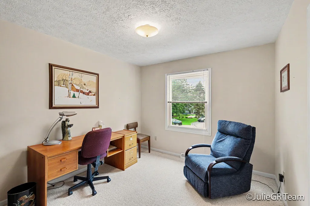 6635 E Via Vista Court NE Cannon Township MI 49341