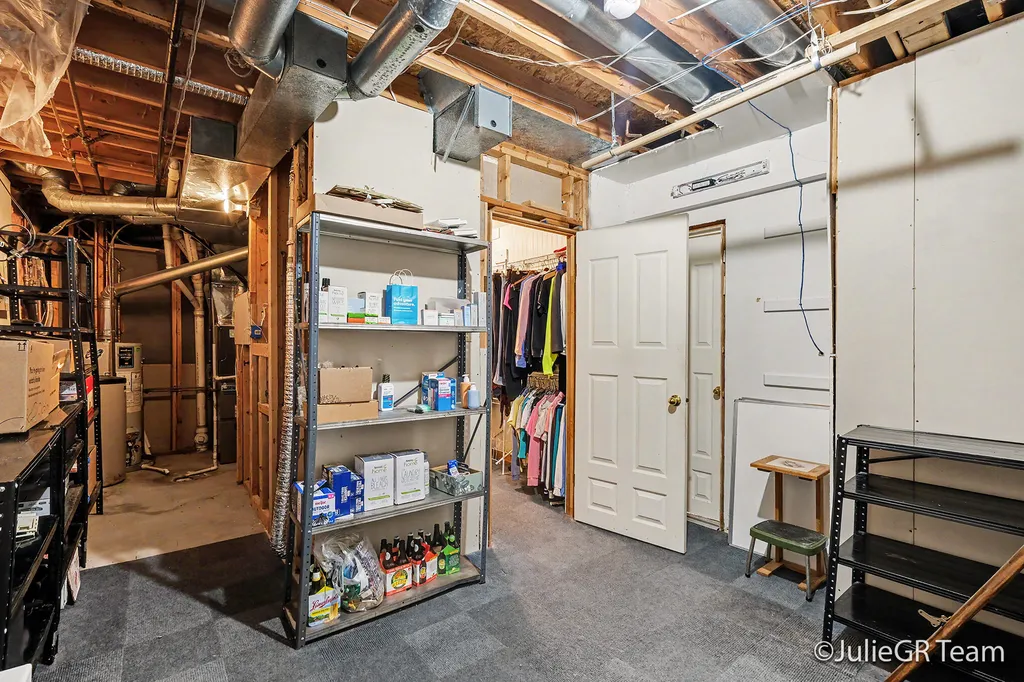6635 E Via Vista Court NE Cannon Township MI 49341