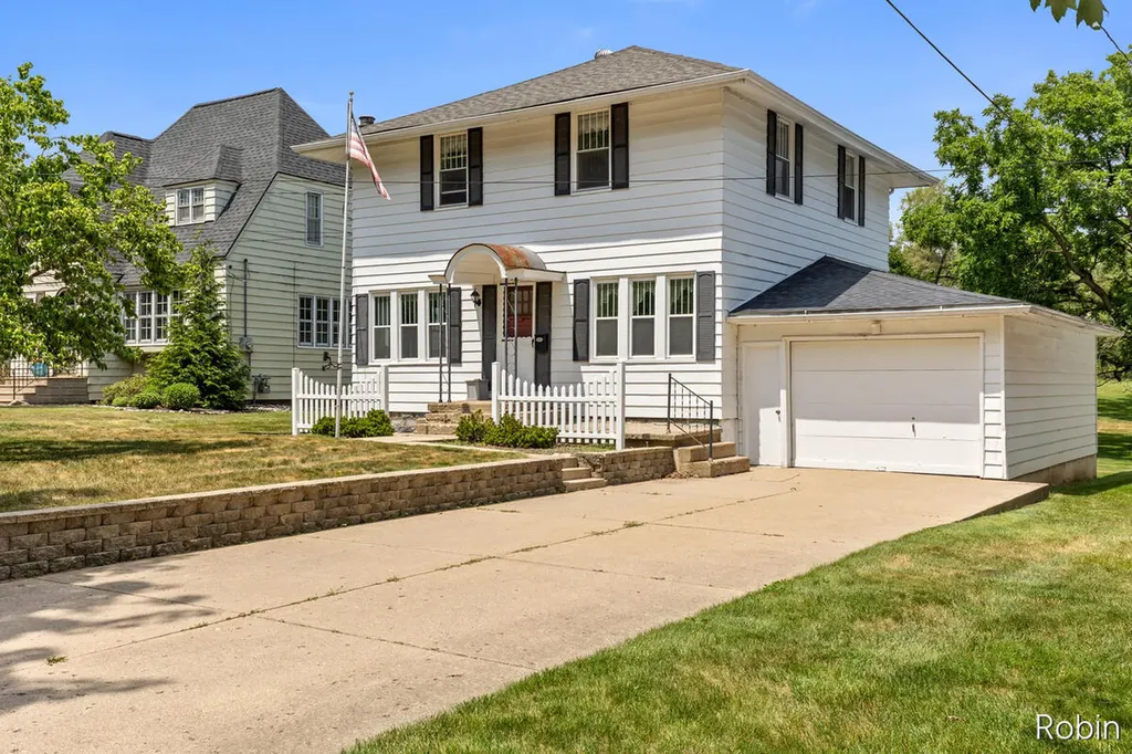 1545 4th Street NW Grand Rapids City MI 49504