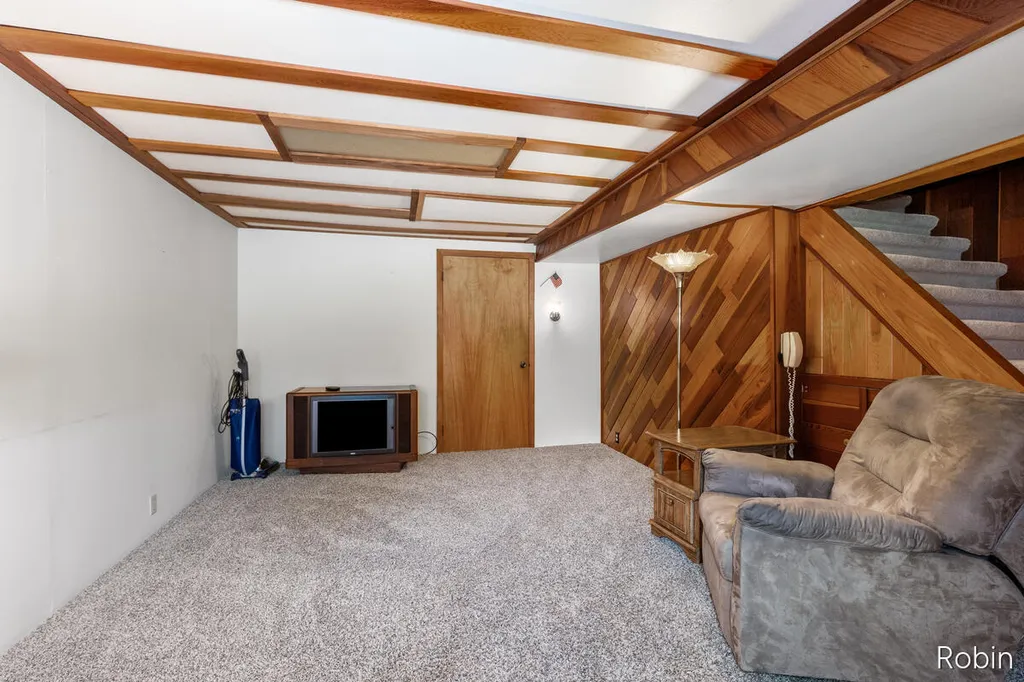 1545 4th Street NW Grand Rapids City MI 49504
