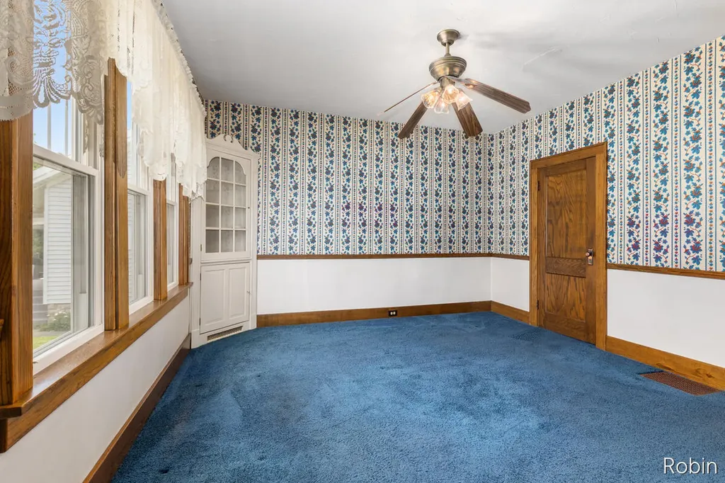1545 4th Street NW Grand Rapids City MI 49504