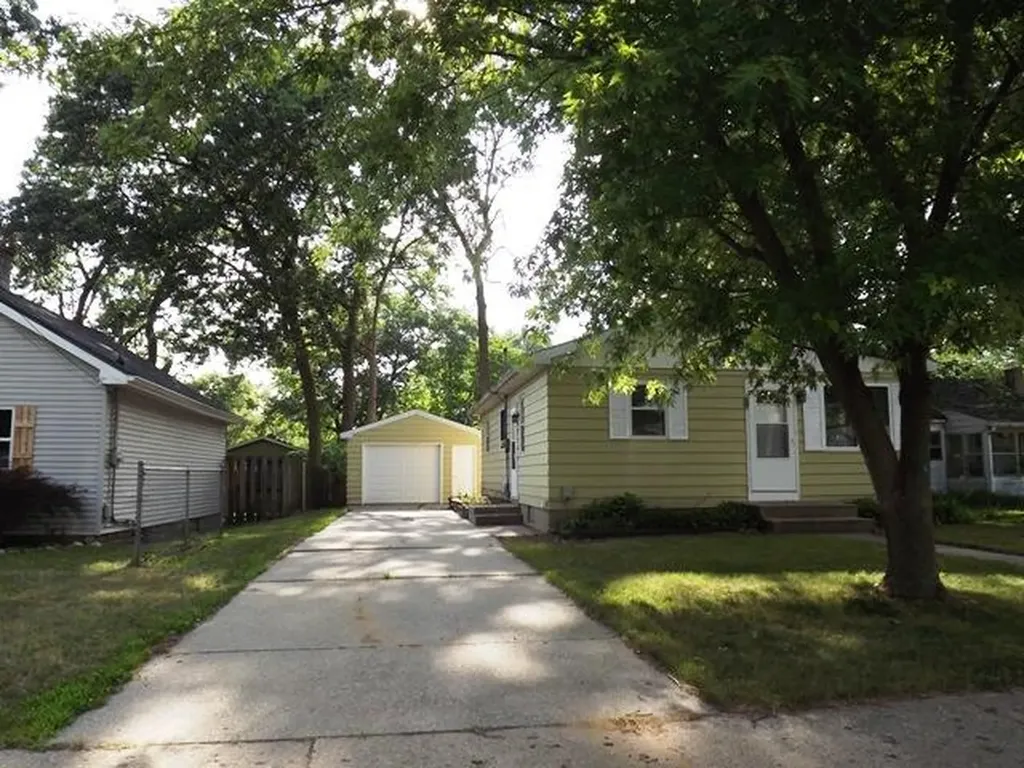 3751 Michael Avenue SW Wyoming City MI 49509