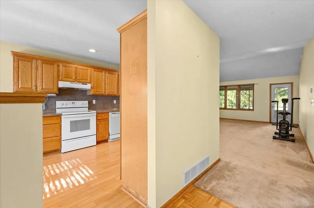 2506 Falcon Pointe Drive NW Walker City MI 49534