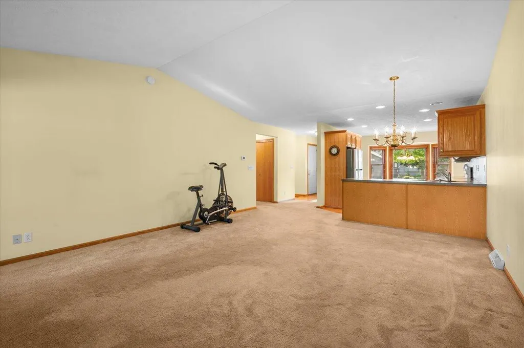 2506 Falcon Pointe Drive NW Walker City MI 49534
